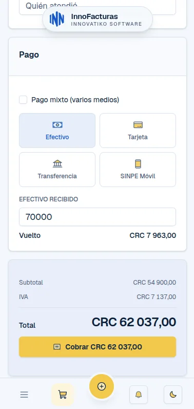 Pantalla de cobro de InnoFacturas en un POS de mano: efectivo recibido, vuelto y botón para cobrar, en modo claro